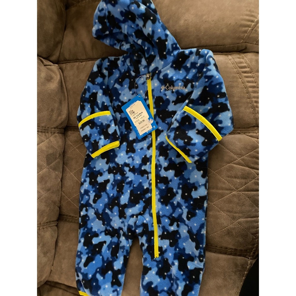 Columbia Fireside Cuddle Fleece bodysuit infant camo 3-6months NWT